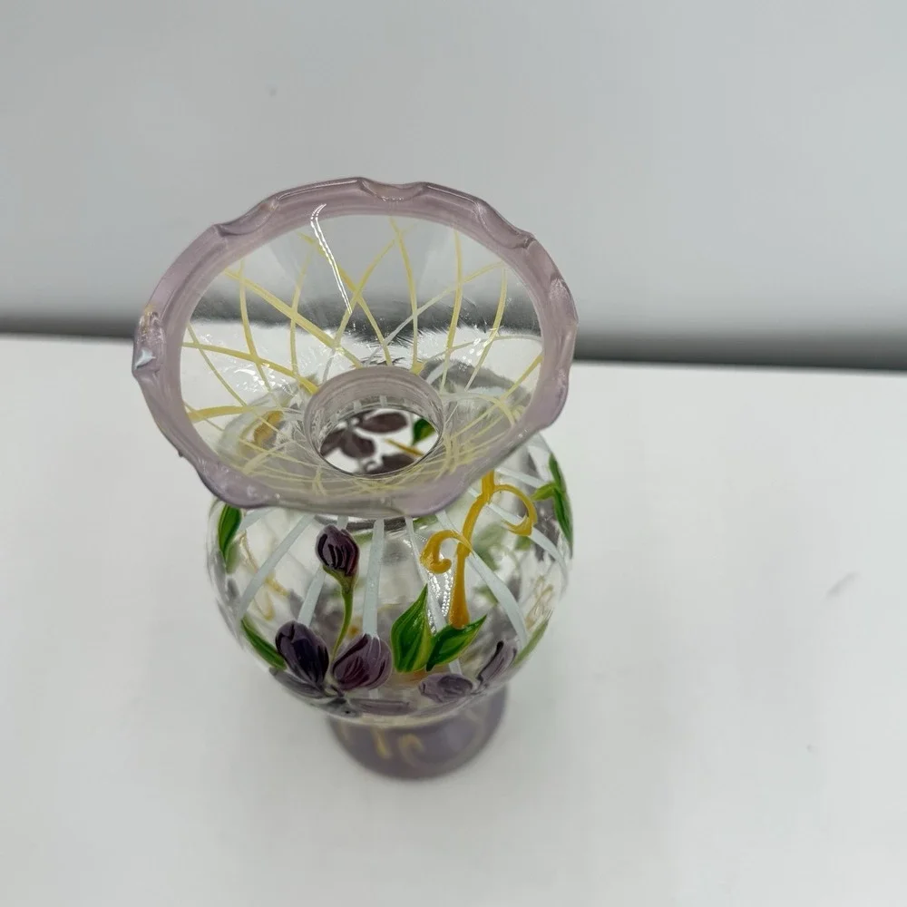 Tracy Porter Hand Painted Glass Purple Floral Bud Vase Ruffled‎ Edge 6.5